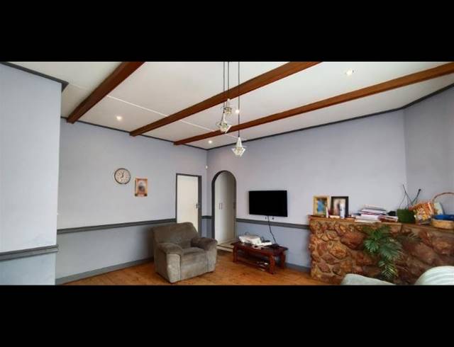 4 BEDROOM HOUSE FOR SALE IN PRIMROSE